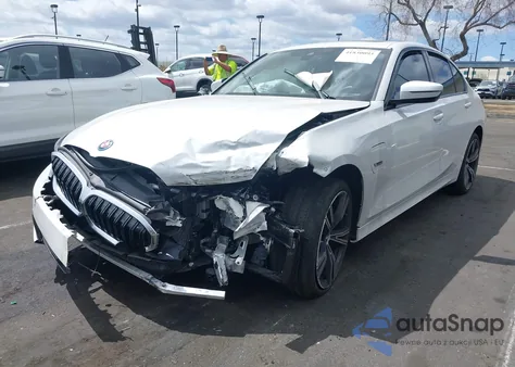 2023 BMW 3 Series 330E z USA, uszkodzony, nr VIN 3MW39FF00P8D05718